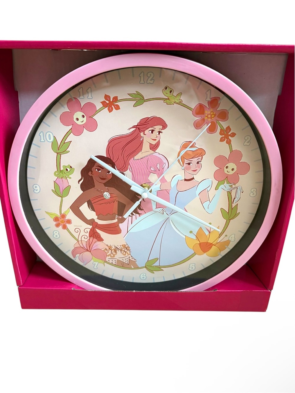 Disney Princess Decorative Round Wall Clock Battery Operated *NEW*